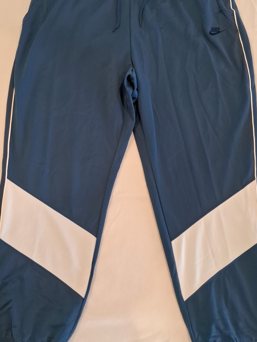 Nike Blue Womens Standard Fit Jogger Pants with White Swoosh Tag - Picture 16 of 16